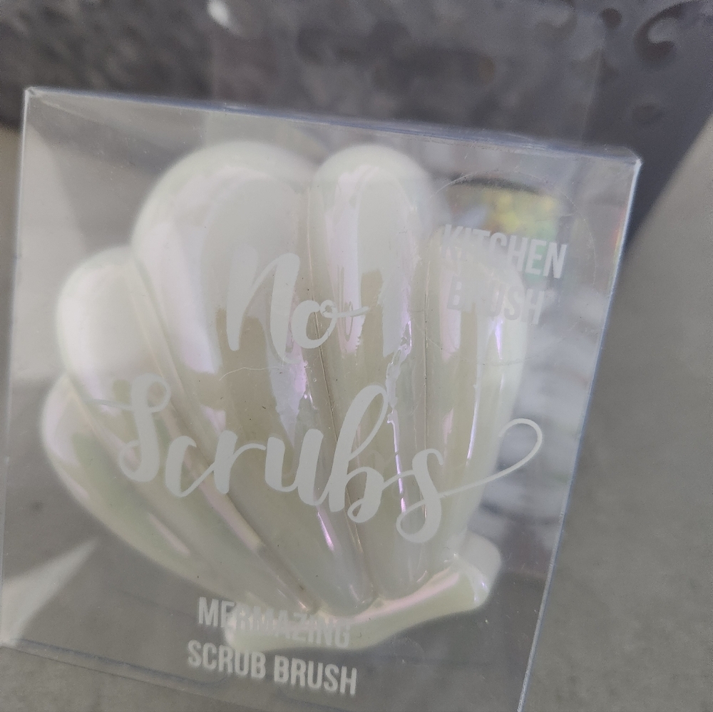 Mermaid Clam Shell Pearly White Kitchen Brush Brand New In Box Shiny Brush